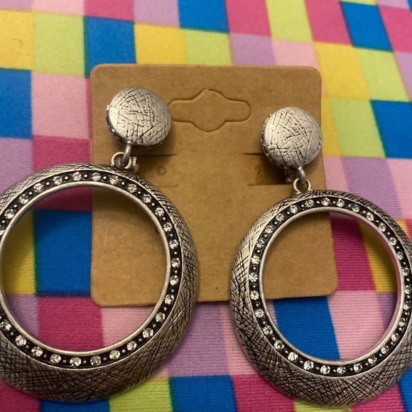 Meet your Posher, Stacie - Picture 13 of 16